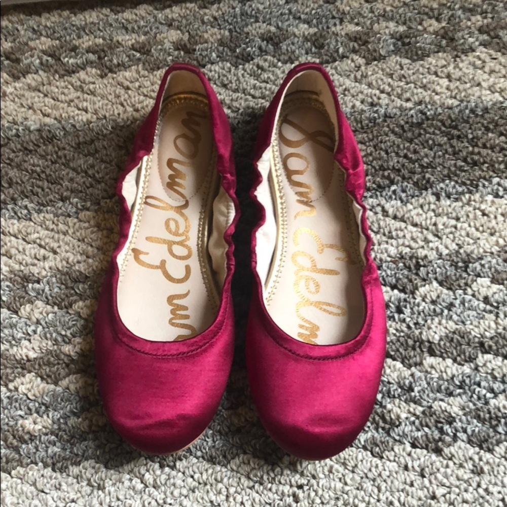 Sam Edelman Cranberrysatin flats. Only worn once!!